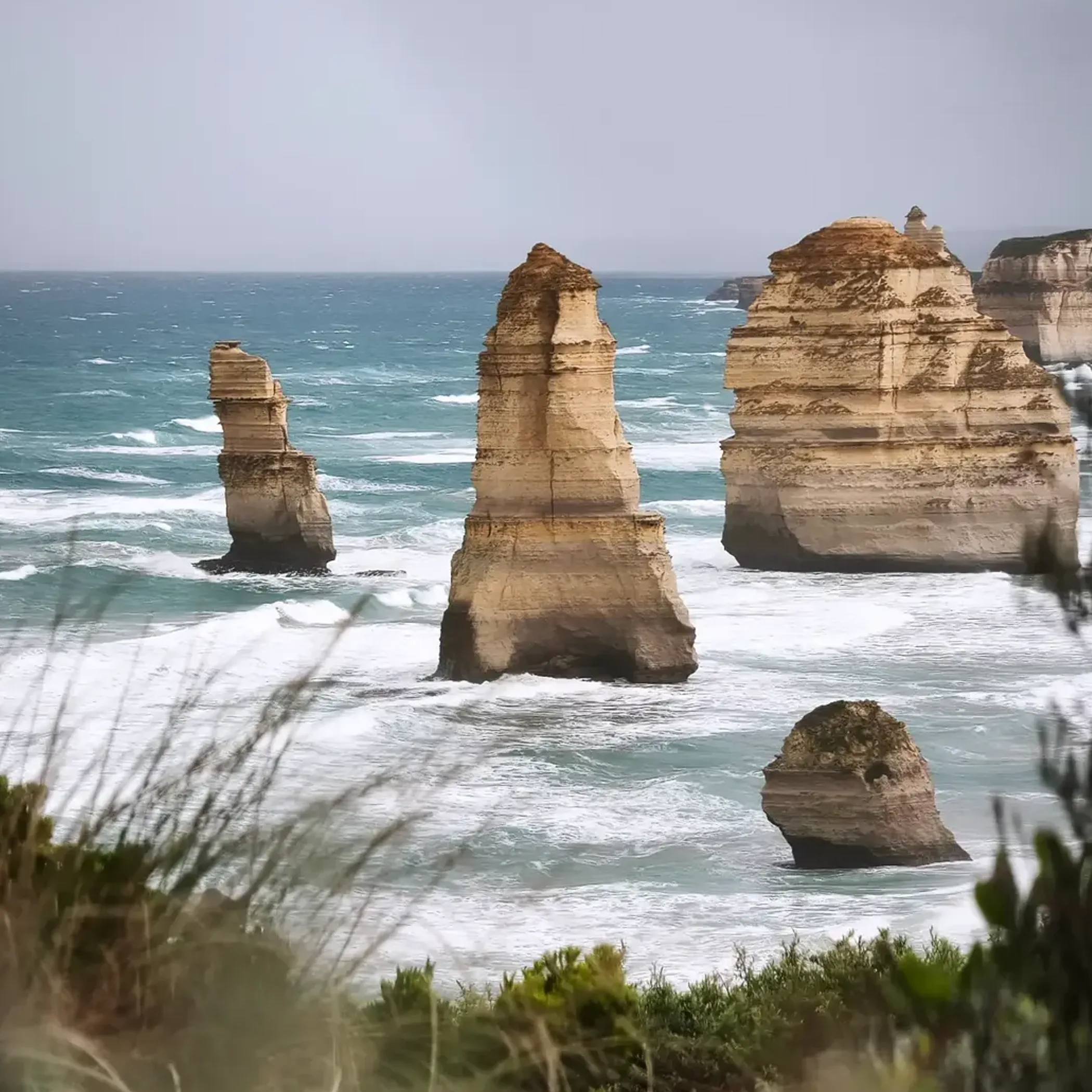 great ocean road coastal landscape